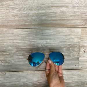 Rayban aviator sunglasses with black case